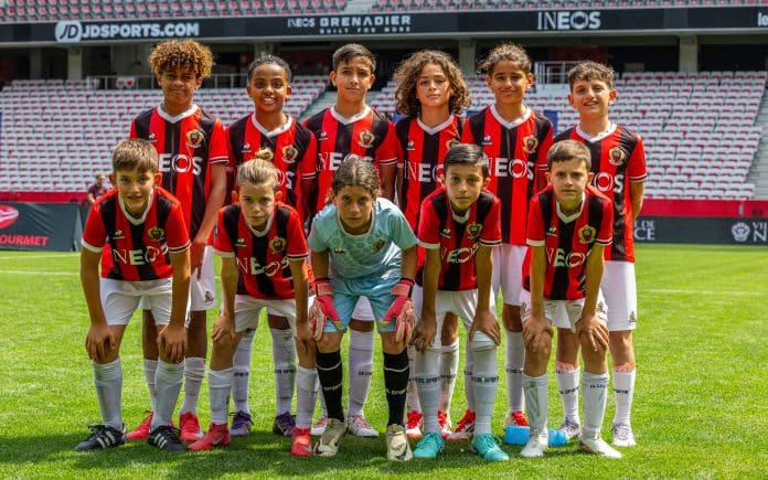 Les jeunes footballeurs de la Champion’s Cup Rekupo.
