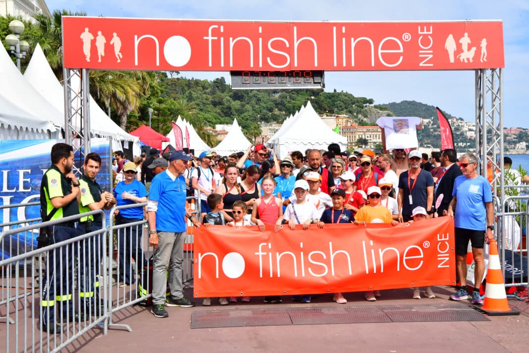 Des participants à la No Finish Line 2025 à Nice.