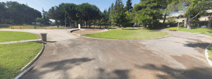 le jardin du bois de boulogne de Nice est vide depuis trois ans.