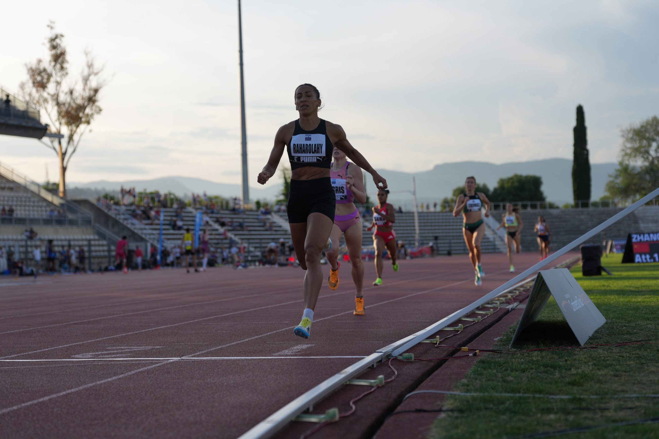 The 800 m of the Nikaïa meeting in Nice.