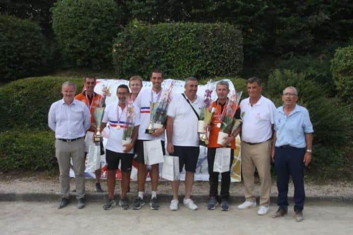 L'équipe de Sport-Boules de Nice.