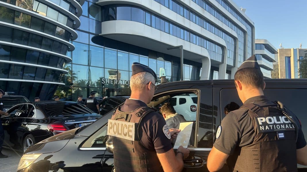contrôle routier sur la Promenade des Anglais