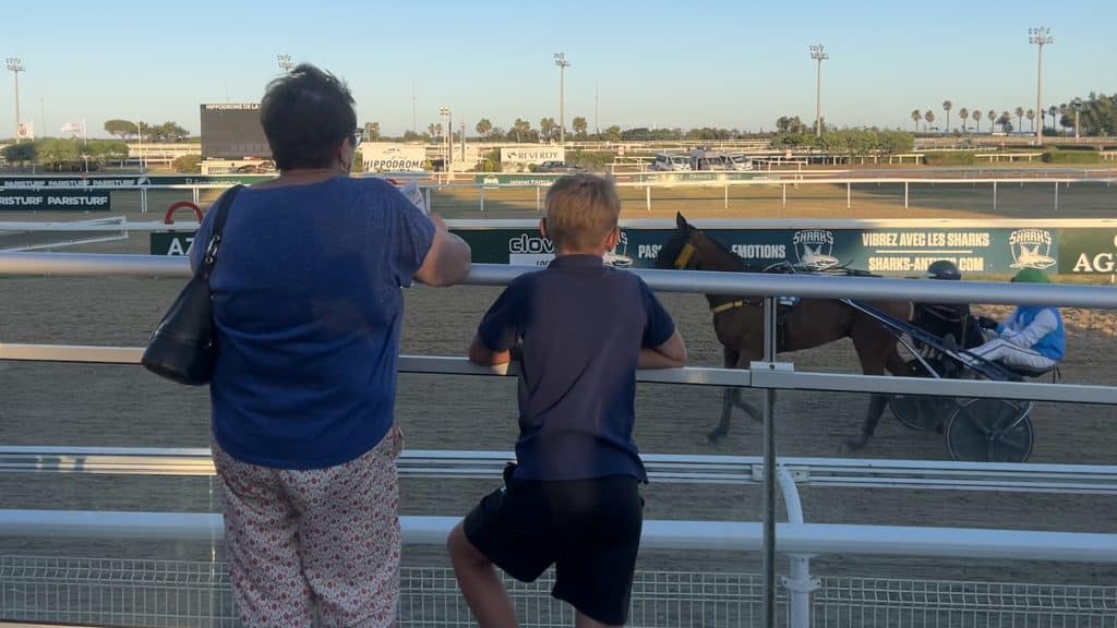 Ambiance familiale pour l’ouverture des Nuits d’Été à l’hippodrome 