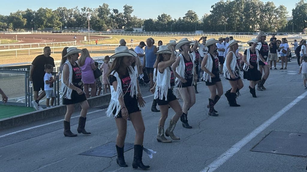 Ambiance familiale pour l’ouverture des Nuits d’Été à l’hippodrome 