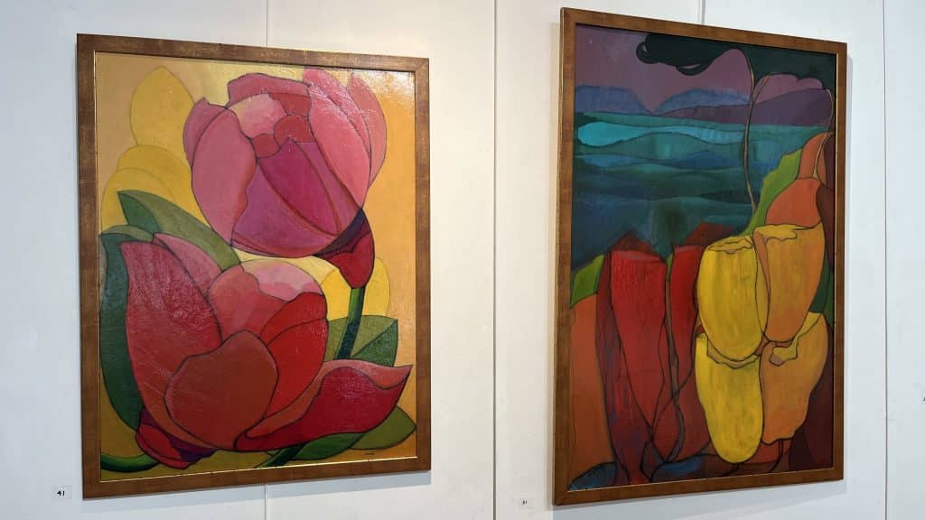 Abstract paintings by Jane Sidoli