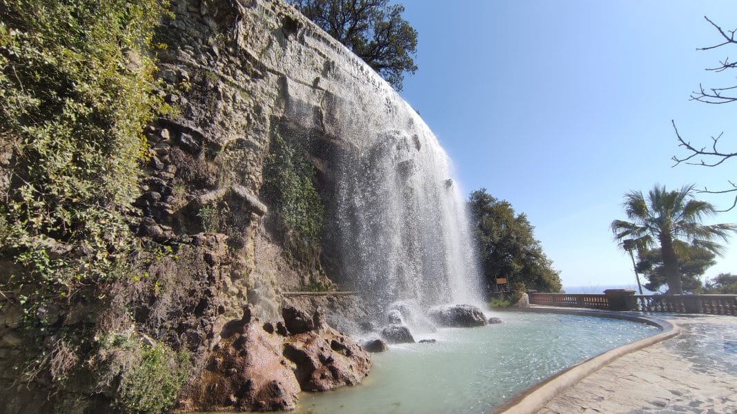 La cascade du château de Nice.