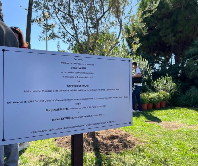 Une pancarte et un olivier ont été plantés en l'honneur d'Ilan Halimi, le 4 septembre 2025, à Nice.