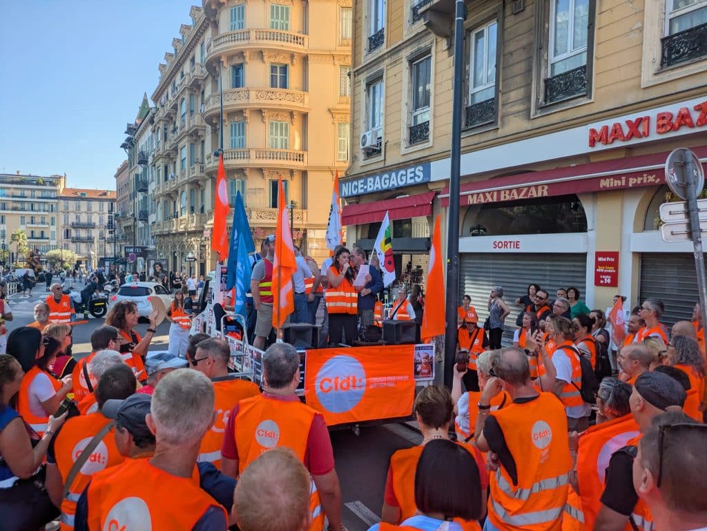 Puissant rassemblement à Nice : 10 000 manifestants mobilisés pour la justice sociale