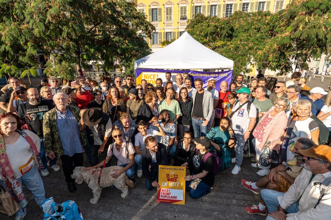 Le nouveau Front Populaire à Nice après sa conférence de presse avec de nombreux partisans.