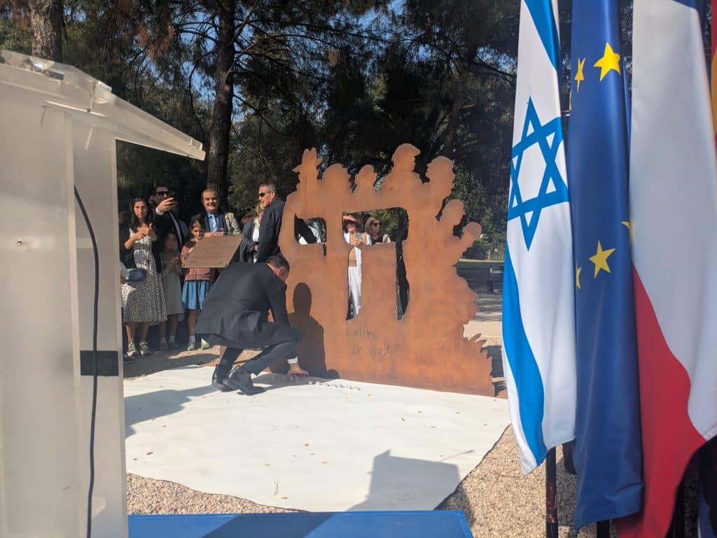 Nice rend hommage aux victimes du 7 octobre : « Ne jamais oublier, ne jamais céder »
