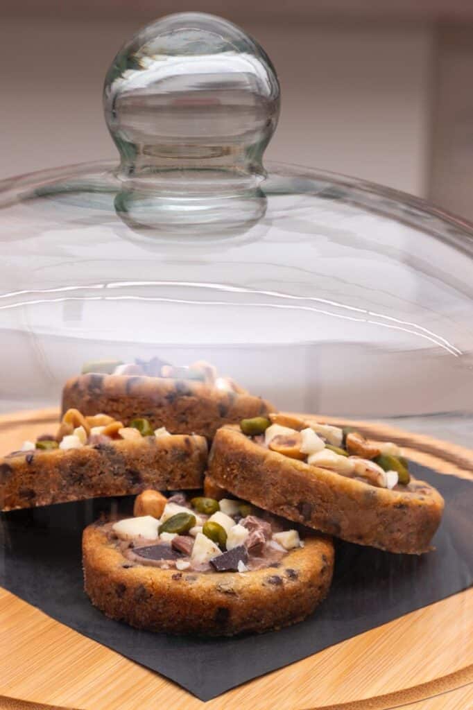 Des cookies sous cloche.