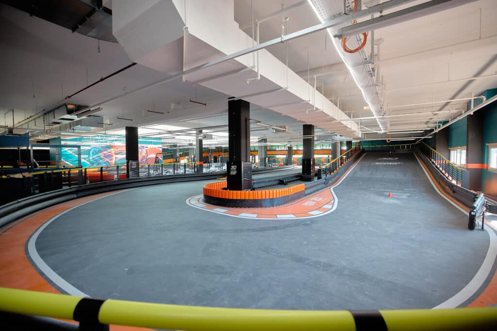 Une piste de karting Speed park en indoor