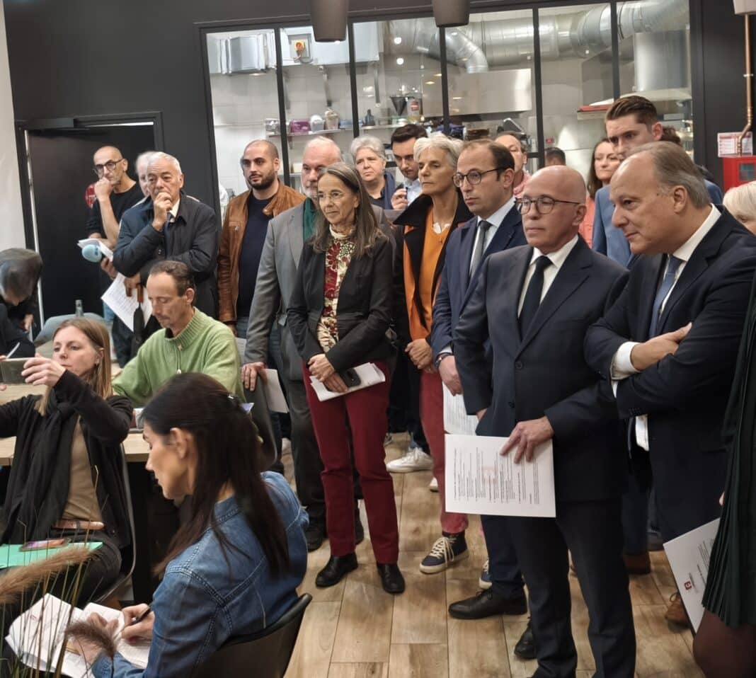 Les journalistes et personalités politiques présentes lors de la signature de la charte organisée par le club de la presse Méditerranée 06.