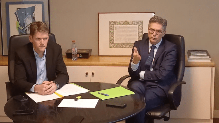 réunion face aux journalistes avec le président et le vice président de la FBTP06 pour un bilan de l'année 2025-2026