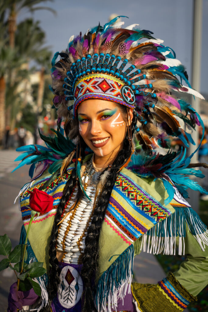 Carnaval de Nice : la Bataille des Fleurs déploie ses pétales et ses sourires en image