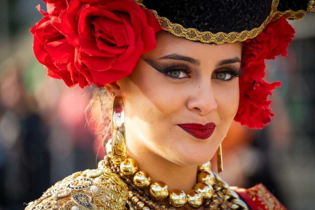 Carnaval de Nice : la Bataille des Fleurs déploie ses pétales et ses sourires en image