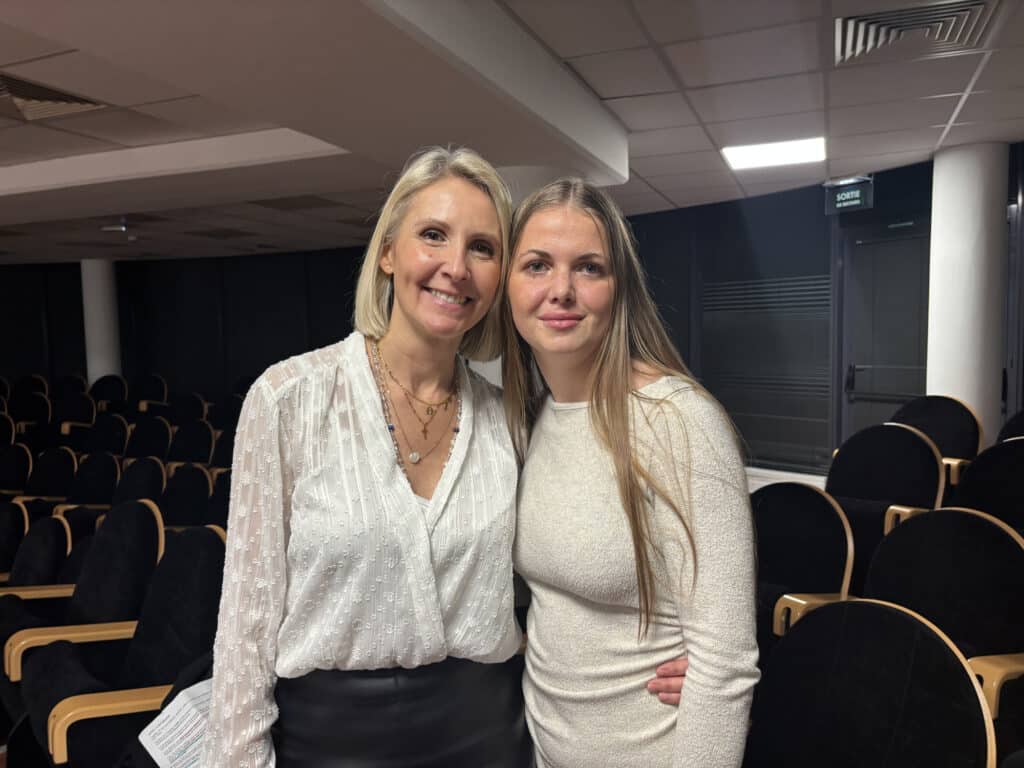Gaëlle Gonzales and one of her apprentices: Louise Vigneron