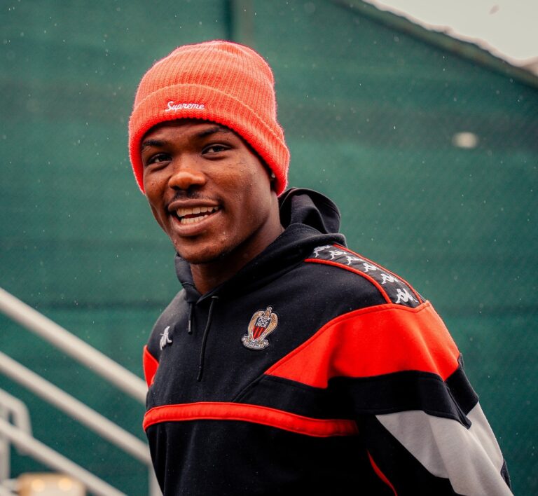 Suspendu face à Brest, Juma Bah est de retour pour ce 8e de finale de la Coupe de France (OGC Nice Facebook)