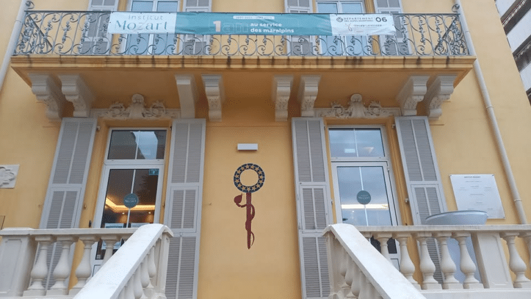 facade de l'institut mozart qui lutte contre le cancer à nice