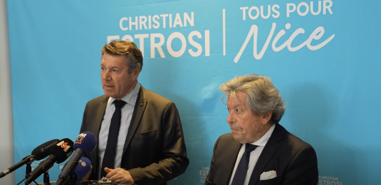 Christian Estrosi et son avocat Maitre Gérard Baudoux en conférence de presse dans son local de campagne suite à l'affaire de la tête de porc.