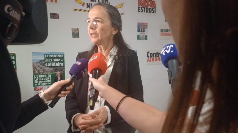 Juliette Chesnel-Le Roux répond à la presse à l'occasion des municipales 2026 à Nice.