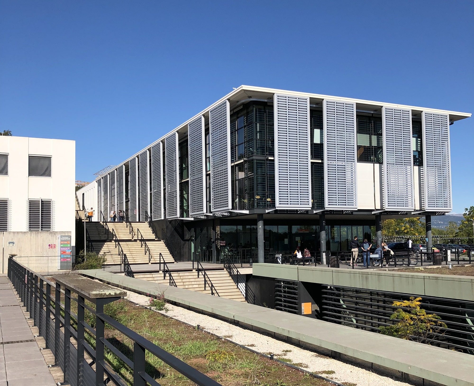 La Région Sud a accordé 800 000 € à Polytech Nice Sophia pour moderniser ses équipements