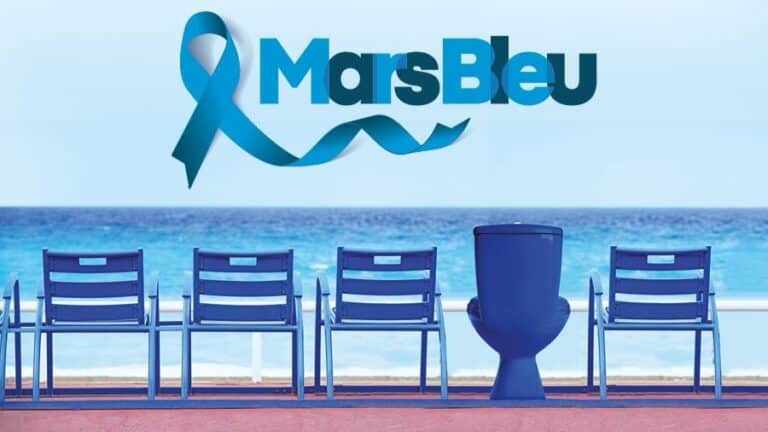 Les chaises bleu de Nice dont une transformée en toilette.