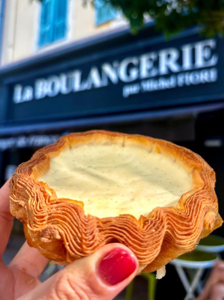 Pâtisserie Mela Pâtisserie Vivante : pâte sablée / intense & sans gluten en forme de tartelette feuilleté
