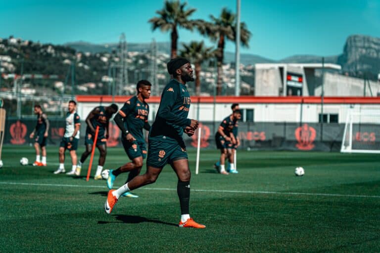Les joueurs de l'OGC Nice à l'entrainement.