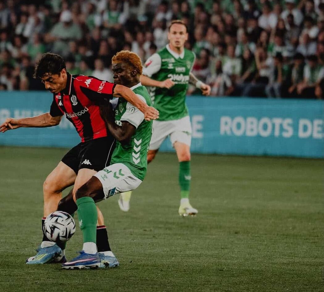 Ligue 1 : tout reste à faire pour l'OGC Nice, accroché à Saint-Étienne !