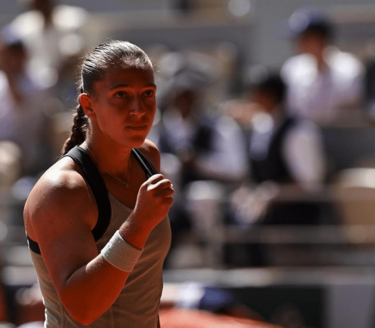 La Niçoise Diane Parry serre le poing sur le court.