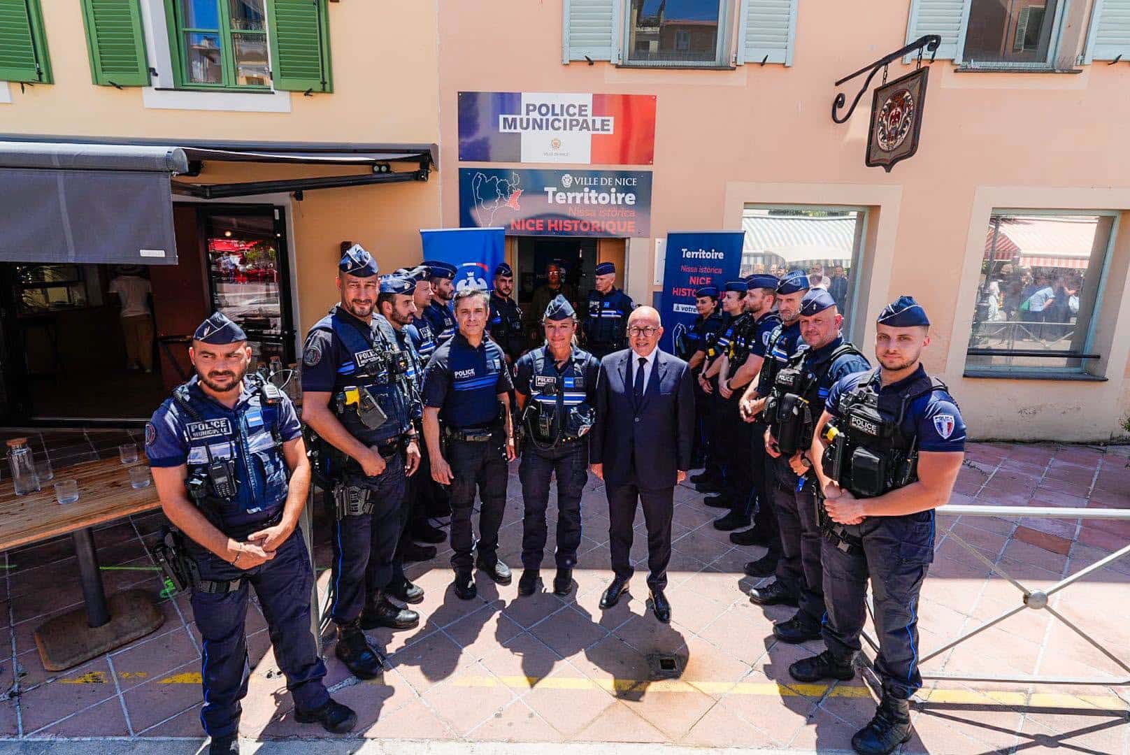 Un poste de police municipale rouvre au cours Saleya avec une brigade festive de 14 agents