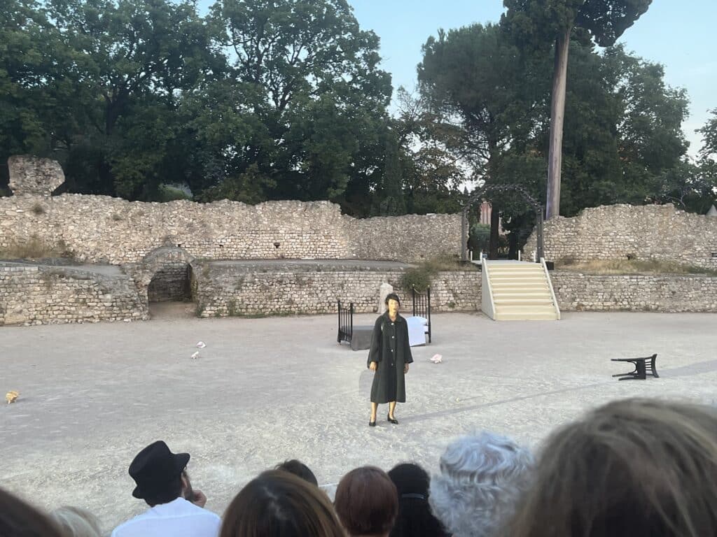 Représentation avec Elise Clary