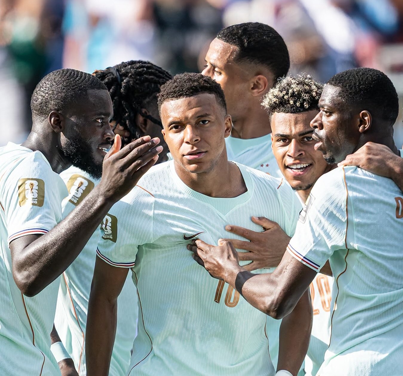 Attentat de Nice : une minute de silence observée avant France-Espagne en Coupe du monde