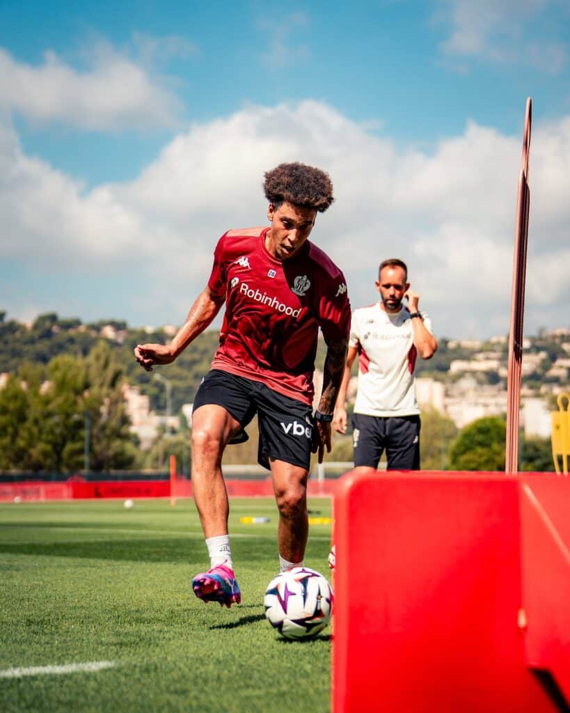 Axel Witsel à l'entrainement de l'OGC Nice.