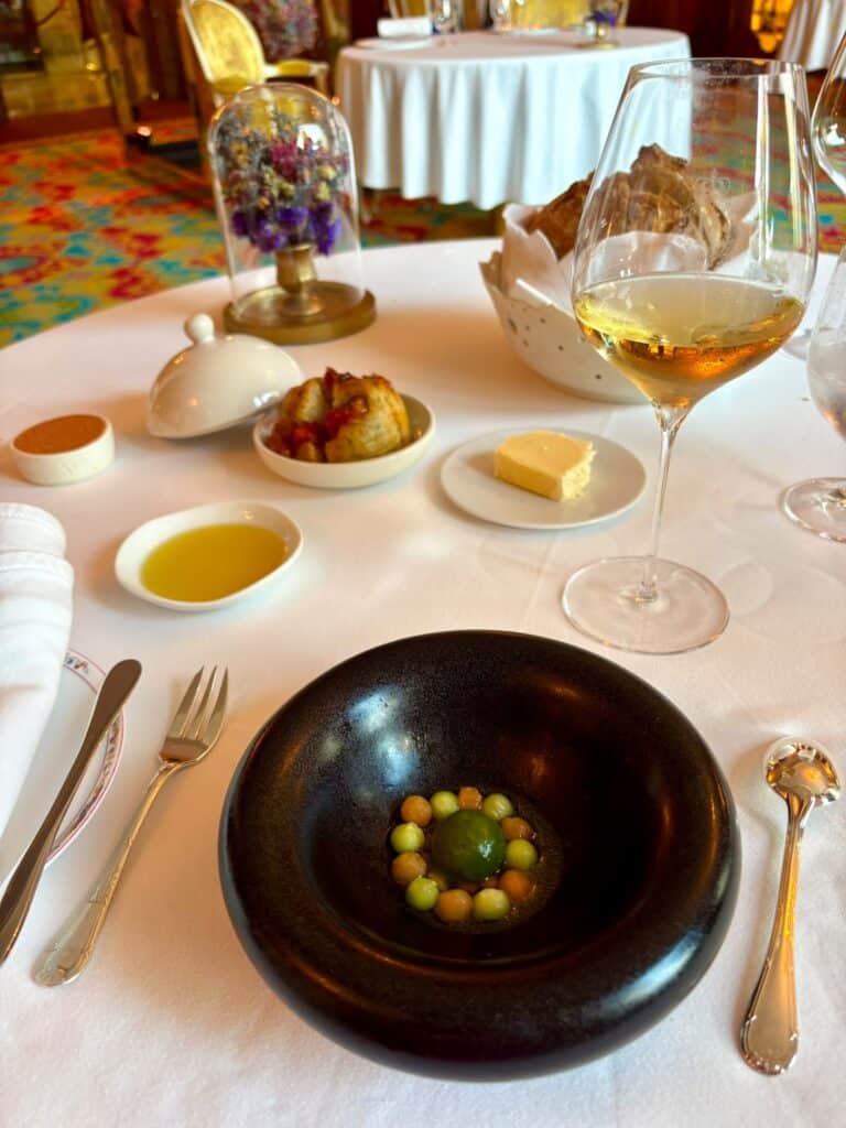 Le Chantecler : la MOF Virginie Basselot à la tête d'une table étoilée