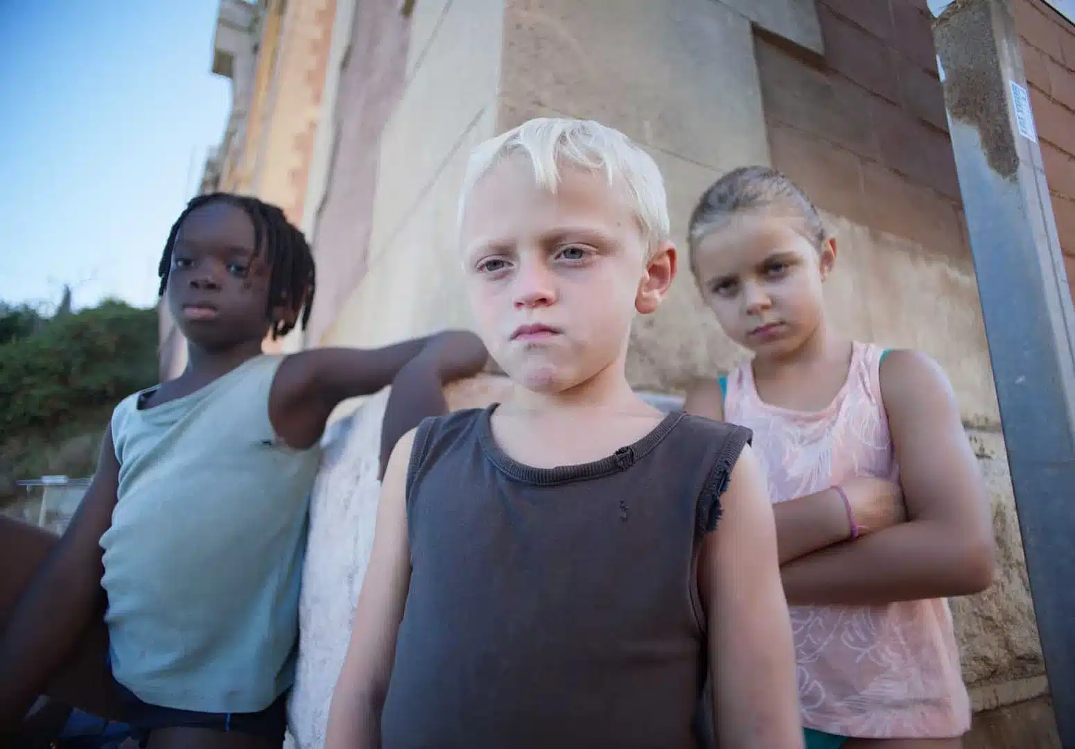 Les Roches Rouges : le saut de Bruno Dumont dans la poésie de l’enfance