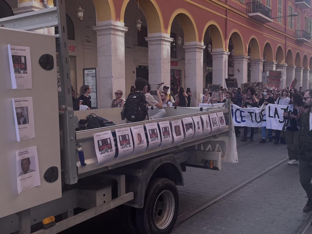 Loi "permis de tuer" : des centaines de manifestants ont défilé à Nice