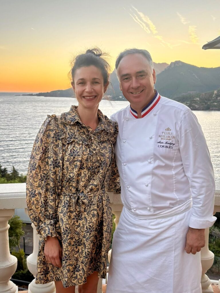 Le chef Alain Montigny avec Célia.